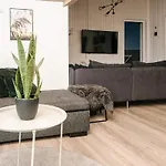 Luxury Retreat With Pool - By Traum *